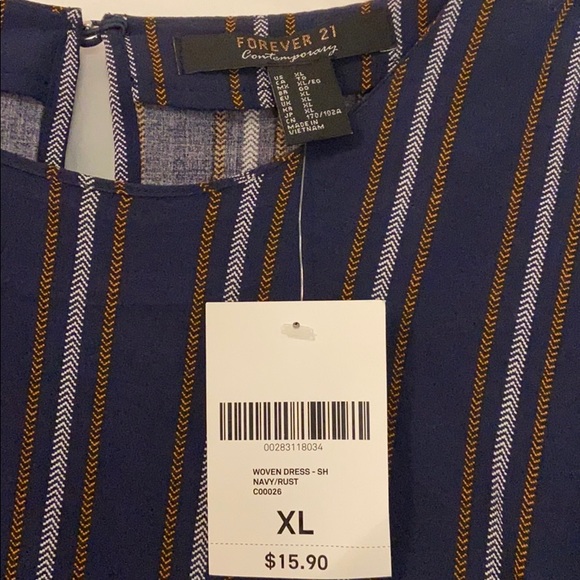 Forever 21 stripped t-shirt dress - Picture 4 of 6